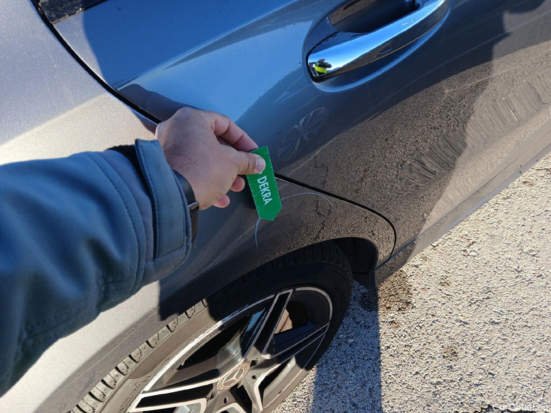  Mercedes  A-Klasse MERCEDES-BENZ Clase A / 2018 / 5P / berlina con portón A 180 #32