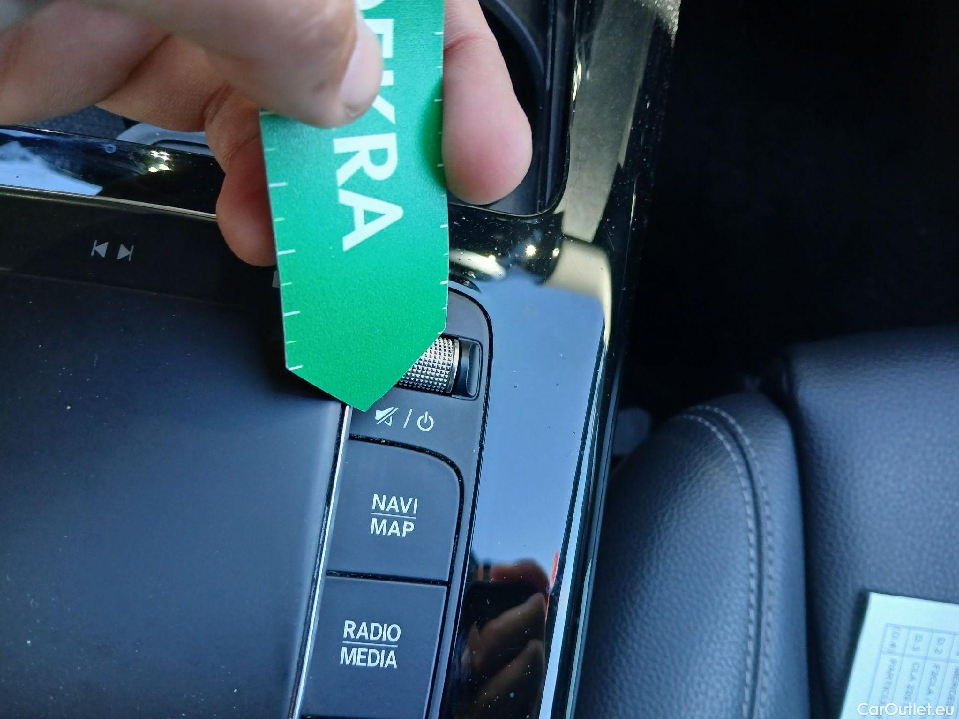  Mercedes  CLA-Klasse MERCEDES-BENZ CLA / 2019 / 4P / coupé CLA 220 D DCT #3