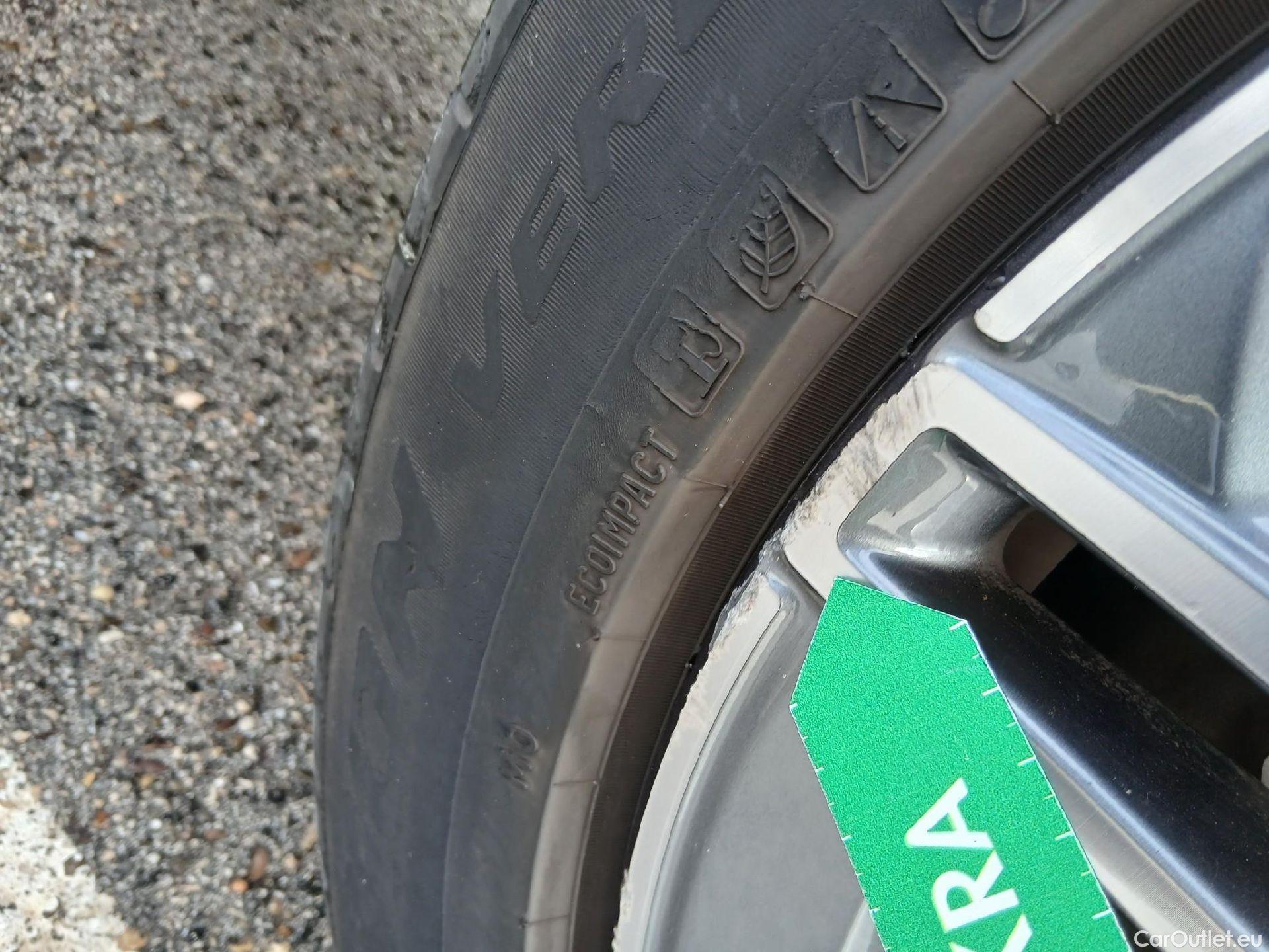  Mercedes  G-Klasee MERCEDES-BENZ Clase GLC / 2019 / 5P / todoterreno GLC 300 de 4MATIC #35