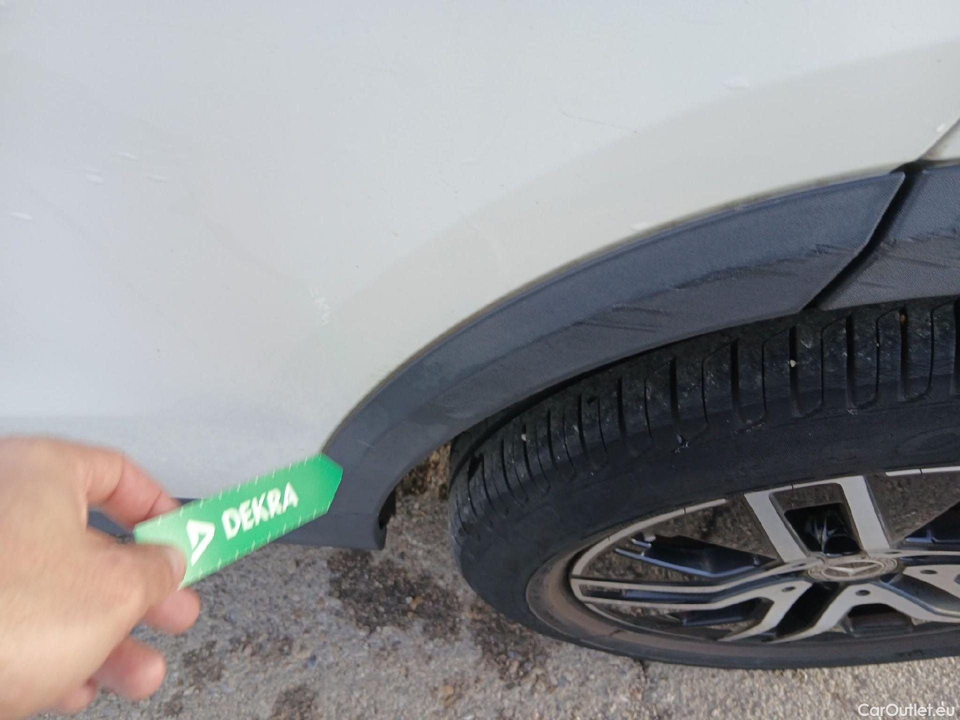  Mercedes  GLA MERCEDES-BENZ  / 2020 / 5P / todoterreno  200 D #18