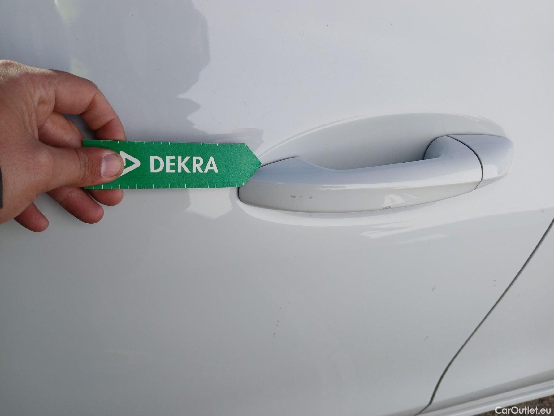  Mercedes  CLA-Klasse MERCEDES-BENZ CLA / 2019 / 4P / coupé CLA 220 D DCT #17