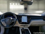  Volvo  XC60 VOLVO  / 2021 / 5P / SUV B4 D automatico Core #3