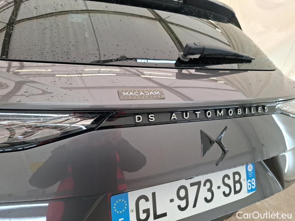  DS  DS7 DS DS 7 / 2022 / 5P / SUV BlueHDi 130 Auto PERFORMANCE LINE + #19