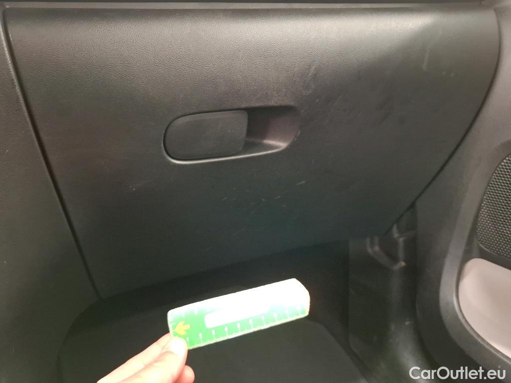  Citroen  C3  Société Feel 1.5 BlueHDI 100CV BVM5 E6dT #3