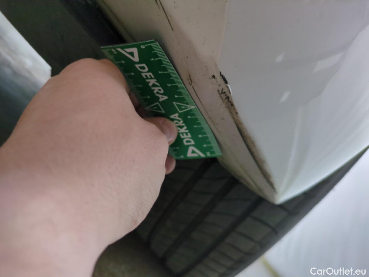  Bmw  Serie 1 Série 1 Berline 116d Sport 1.5 115CV BVM6 E6 #10