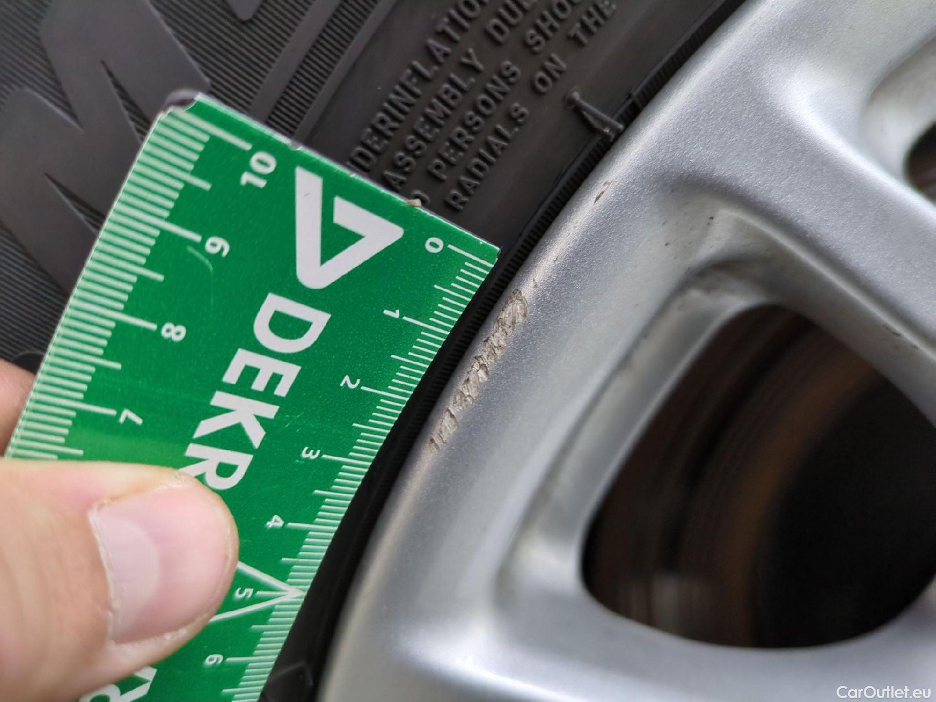  Bmw  Serie 1 Série 1 Berline 116d Sport 1.5 115CV BVM6 E6 #12