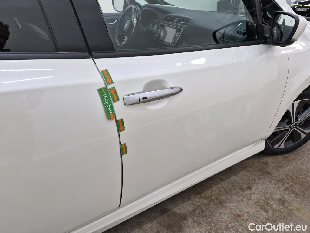  Nissan  Leaf NISSAN  / 2017 / 5P / Berline 62 kWh 217ch Business+ #46