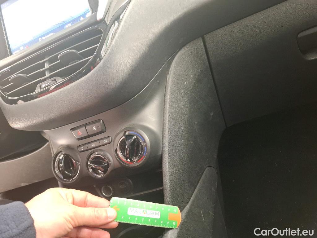  Peugeot  208  Affaire Premium Pack 1.5 HDi 100CV BVM6 E6dT #17