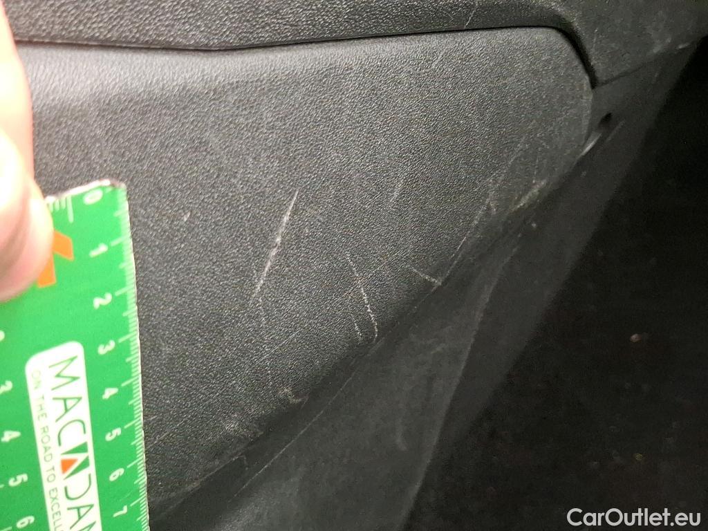  Peugeot  208  Affaire Premium Pack 1.5 HDi 100CV BVM6 E6dT #20