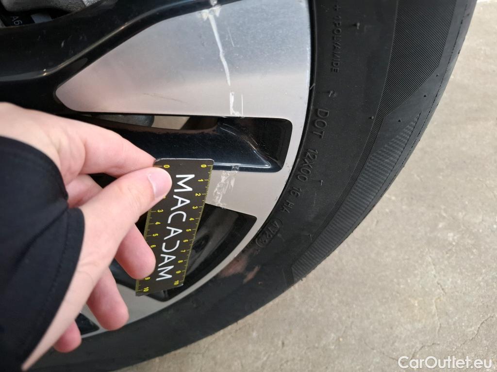  Opel   Grandland X Grandland X Elegance Business 1.5 130CV BVA8 E6d #18