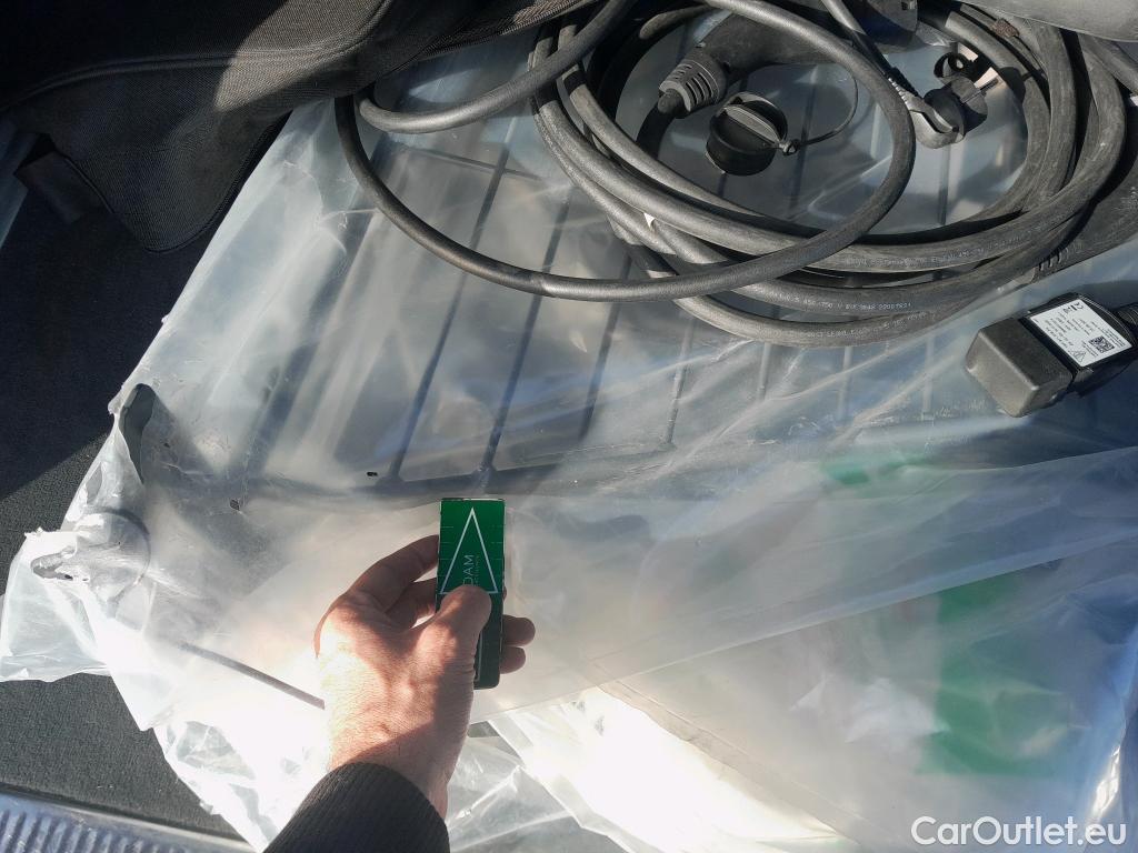  Audi  Q7 AUDI  / 2019 / 5P / todoterreno S line 55 TFSIe 280kW(381CV) quattro tip #10