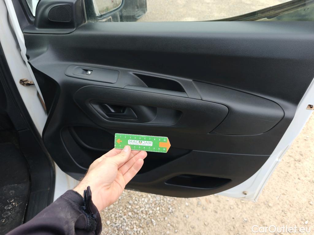  Opel  Combo OPEL  Life / 2018 / 5P / combi 1.5 TD 75kW (100CV) S/S Edition L (IND) #61