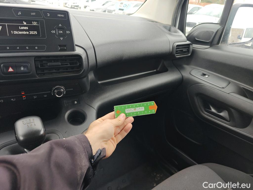  Opel  Combo OPEL  Life / 2018 / 5P / combi 1.5 TD 75kW (100CV) S/S Edition L (IND) #64