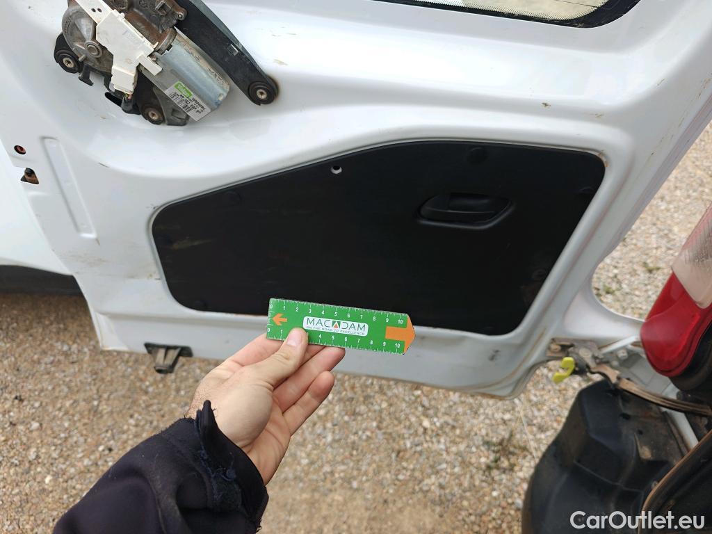  Opel  Combo OPEL  Life / 2018 / 5P / combi 1.5 TD 75kW (100CV) S/S Edition L (IND) #84