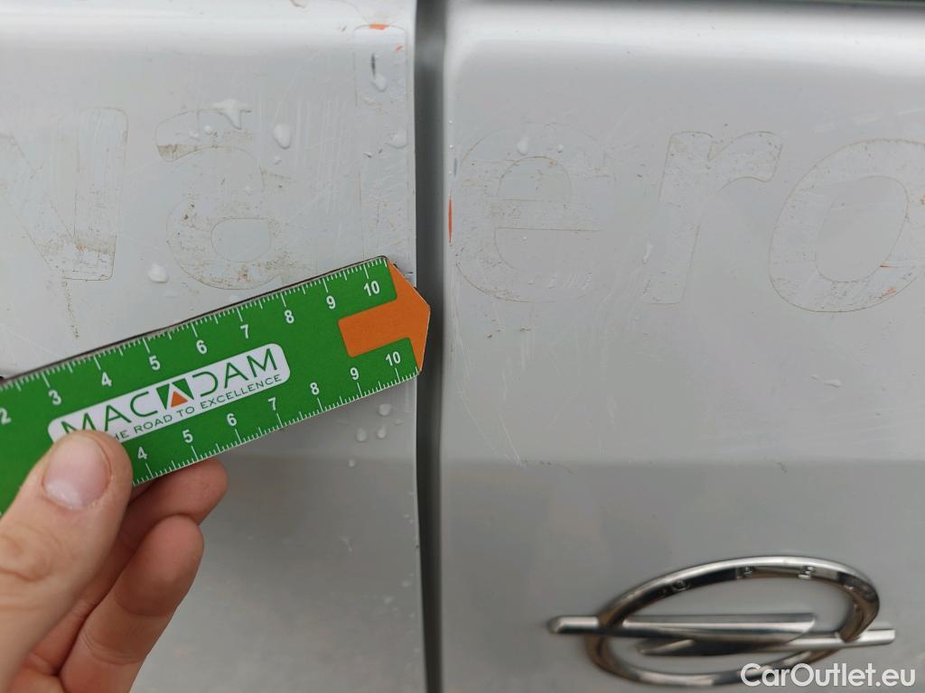  Opel  Combo OPEL  Life / 2018 / 5P / combi 1.5 TD 75kW (100CV) S/S Edition L (IND) #10