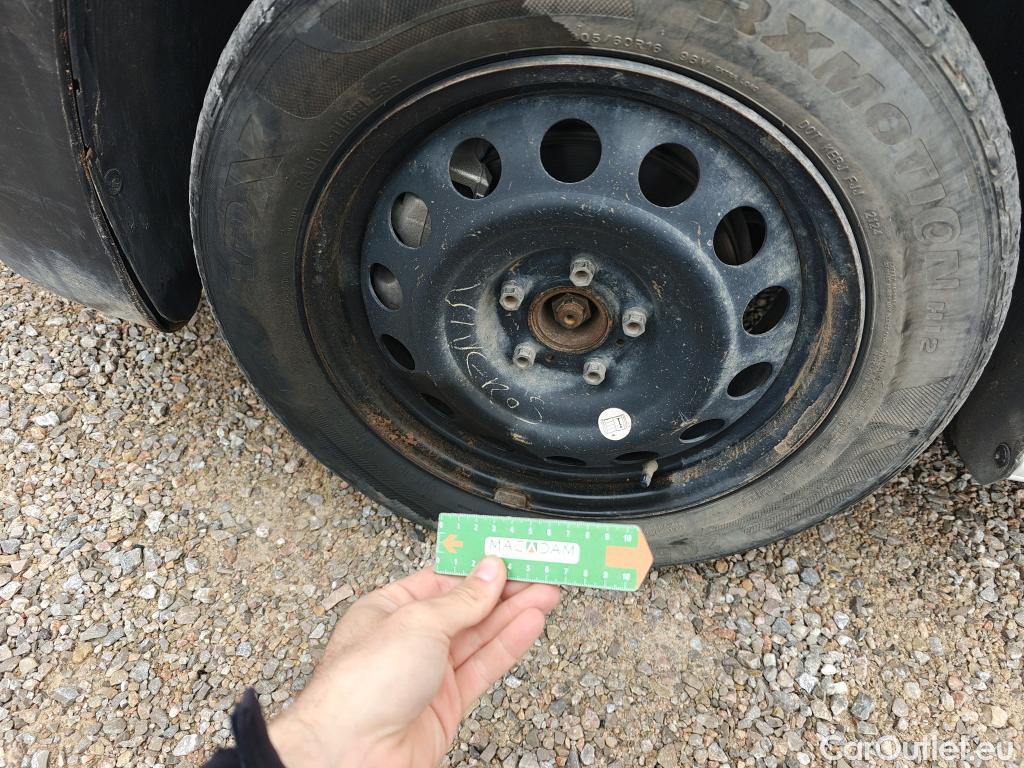  Opel  Combo OPEL  Life / 2018 / 5P / combi 1.5 TD 75kW (100CV) S/S Edition L (IND) #81