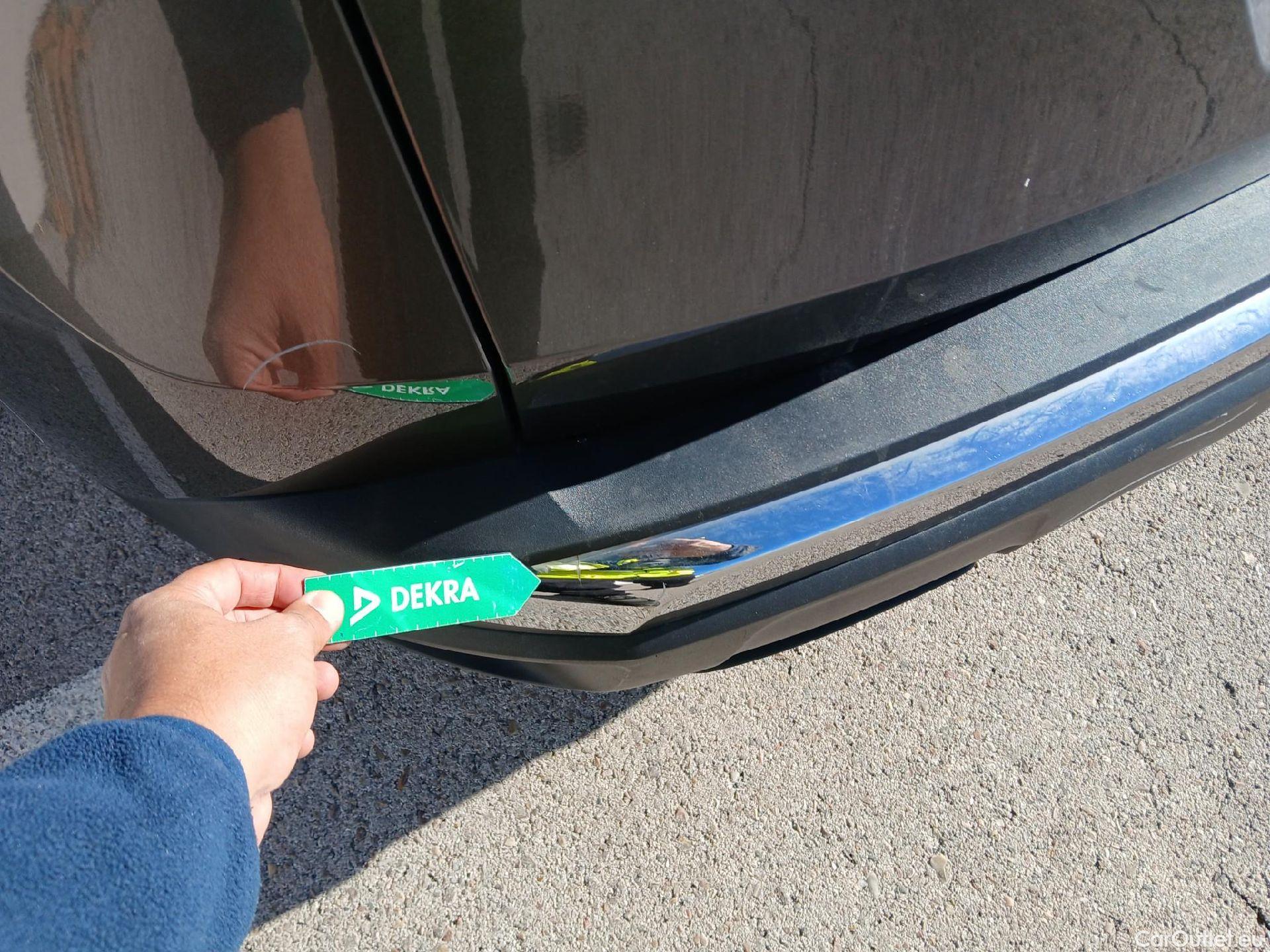  Peugeot  3008 PEUGEOT  Hybrid / 2020 / 5P / todoterreno 225 e-EAT8 Allure (AC2) #22