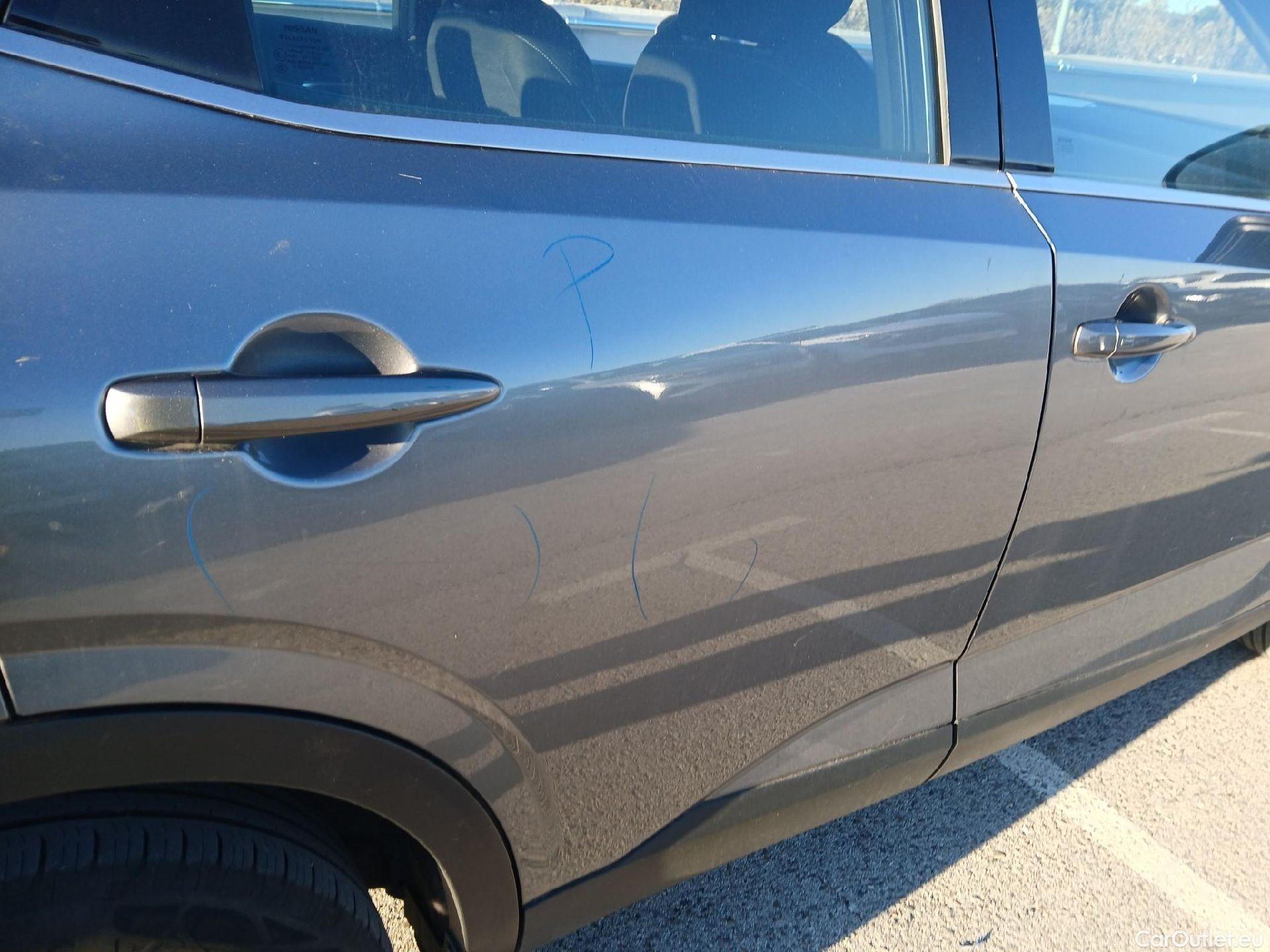  Nissan  Qashqai NISSAN  / 2021 / 5P / todoterreno DIG-T 116kW (158CV) mHEV Xtronic Acenta (AC4) #22