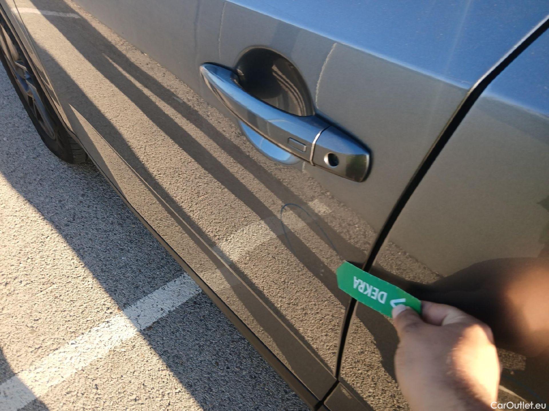  Nissan  Qashqai NISSAN  / 2021 / 5P / todoterreno DIG-T 116kW (158CV) mHEV Xtronic Acenta (AC4) #9