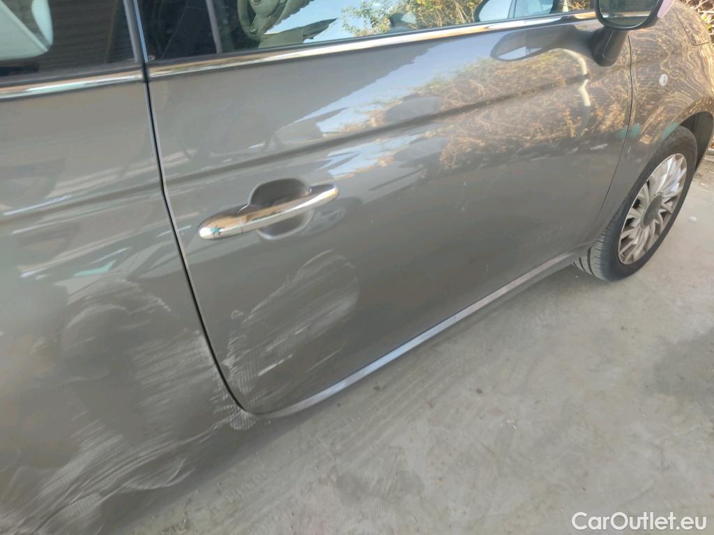  Fiat  500 FIAT  / 2015 / 3P / berlina con portón Lounge 1.2 8v 51KW (69 CV) (AC) #14