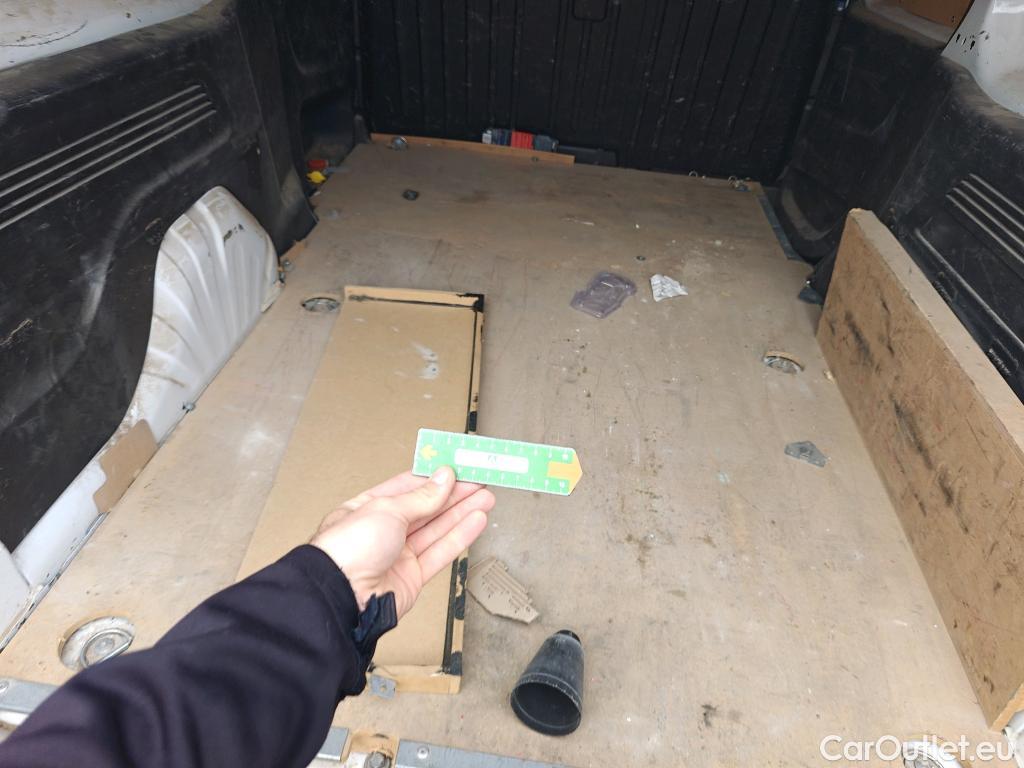  Opel  Combo OPEL  / 2018 / 4P / furgón derivado de turismo 1.5TD 75kW (100CV) Express XL H1 1000kg #83