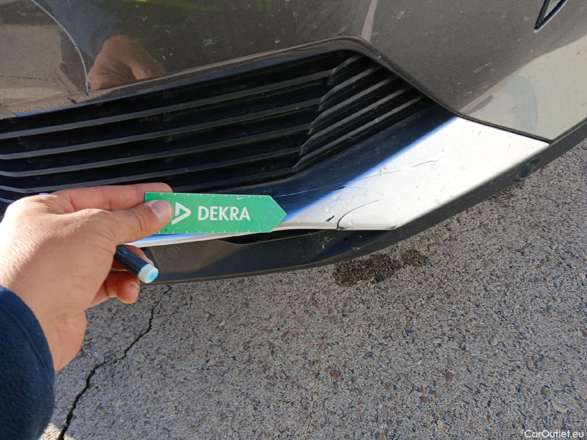  Peugeot  3008 PEUGEOT  Hybrid / 2020 / 5P / todoterreno 225 e-EAT8 Allure (AC2) #12