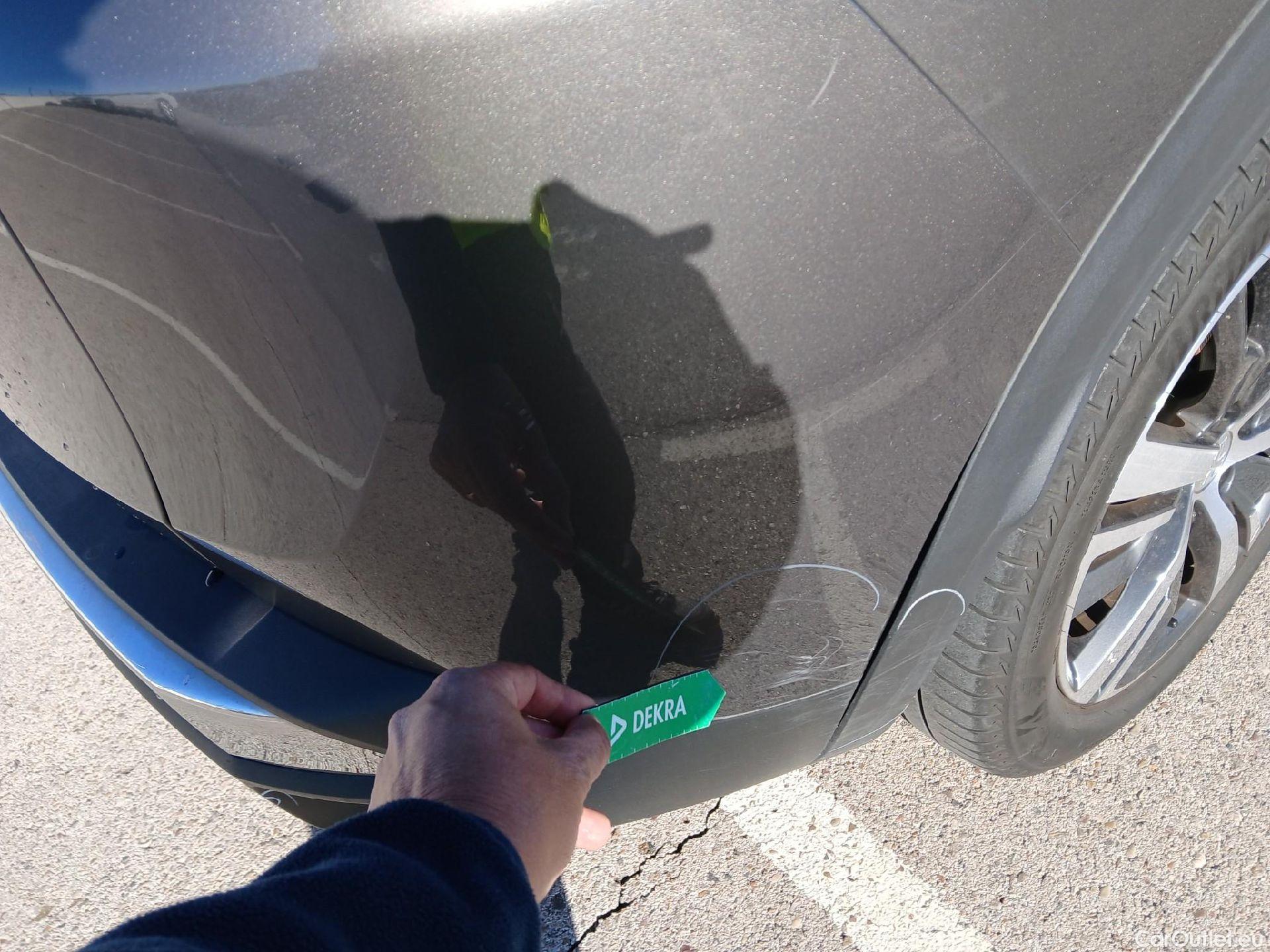  Peugeot  3008 PEUGEOT  Hybrid / 2020 / 5P / todoterreno 225 e-EAT8 Allure (AC2) #25