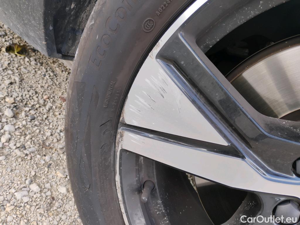  Volvo  XC 40 VOLVO XC40 / 2017 / 5P / todoterreno 1.5 T4 Twin Recharge R-Design Auto #11