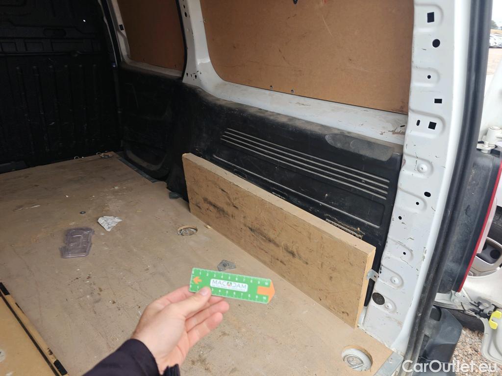  Opel  Combo OPEL  / 2018 / 4P / furgón derivado de turismo 1.5TD 75kW (100CV) Express XL H1 1000kg #84