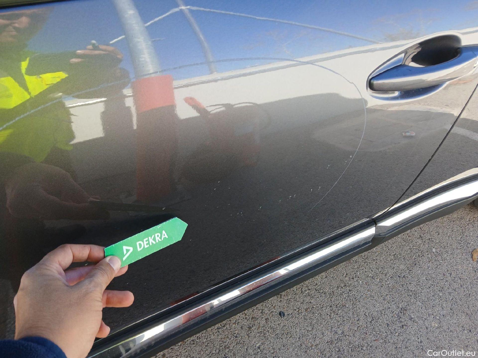  Peugeot  3008 PEUGEOT  Hybrid / 2020 / 5P / todoterreno 225 e-EAT8 Allure (AC2) #14