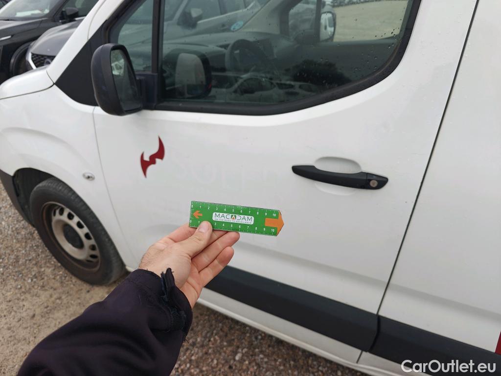  Opel  Combo OPEL  / 2018 / 4P / furgón derivado de turismo 1.5TD 75kW (100CV) Express XL H1 1000kg #27