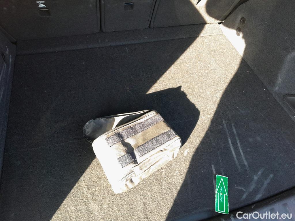  Bmw  X1 BMW  / 2022 / 5P / todoterreno sDrive18i #4