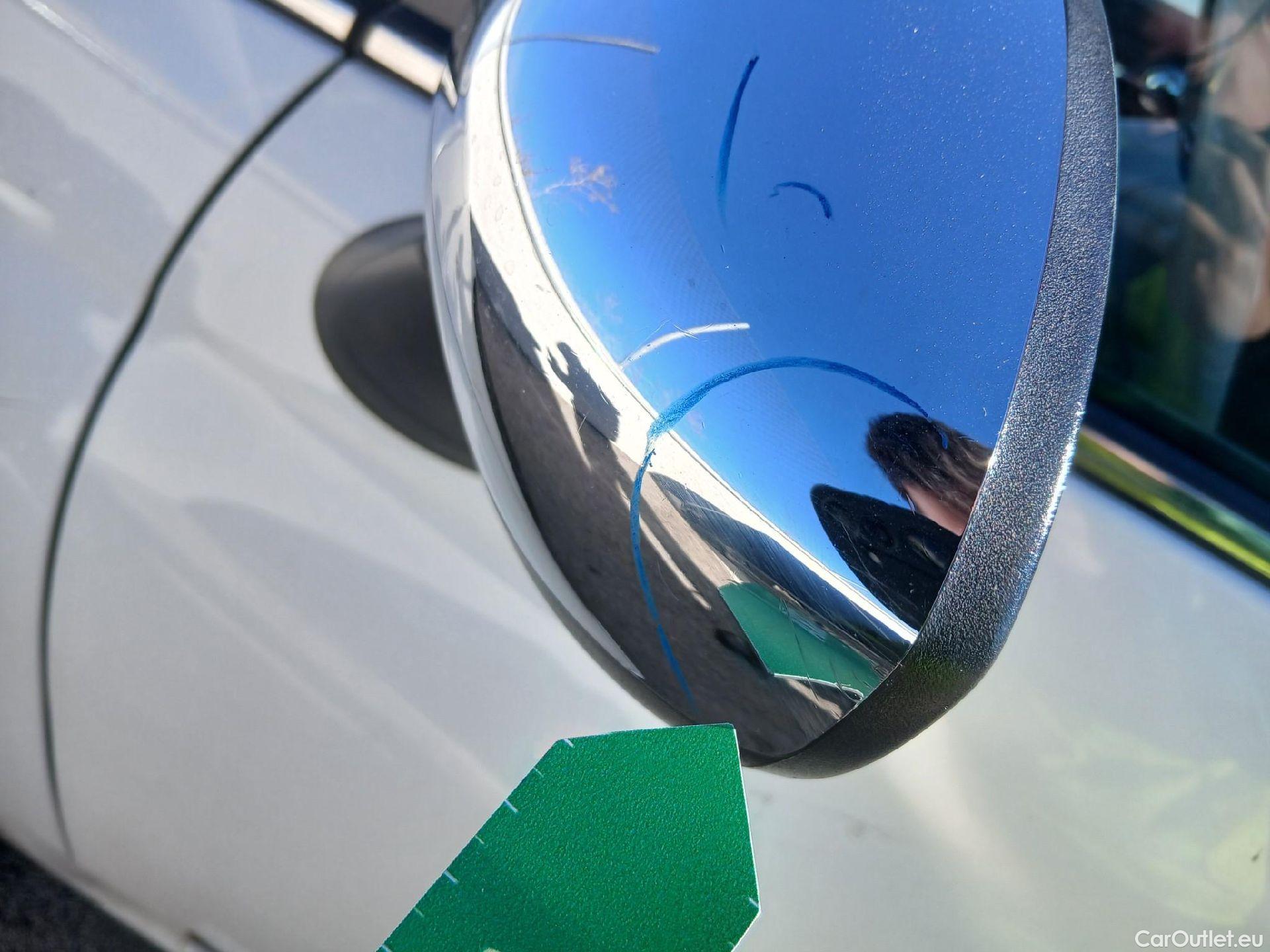  Fiat  500 FIAT  / 2015 / 3P / berlina con portón 1.2 8v 51kW (69CV) Mirror Fleet(SP) #18