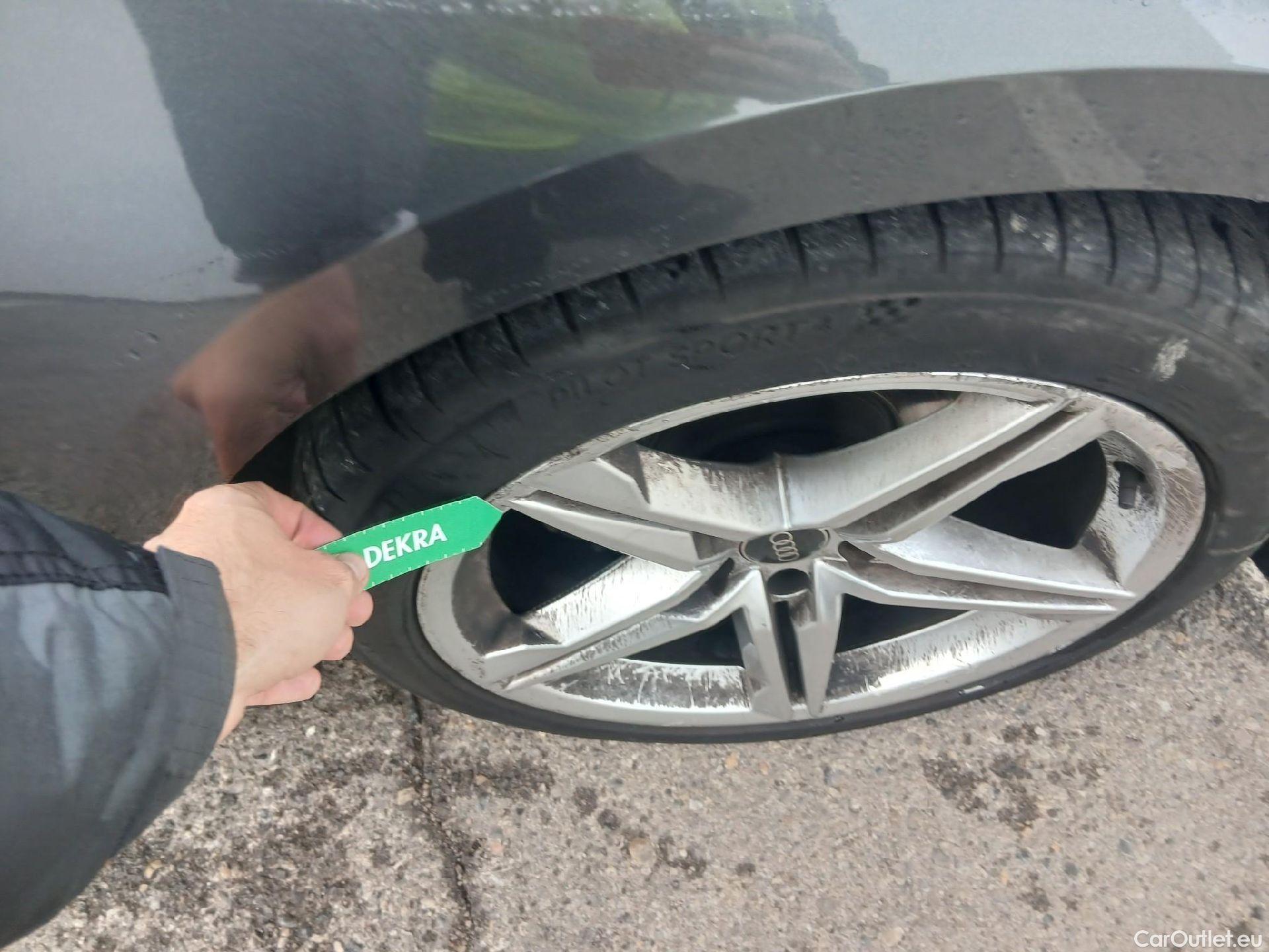  Audi  A5 Sportback AUDI A5 / 2019 / 5P / berlina con portón S Line 35 TFSI S tronic Sportback #14