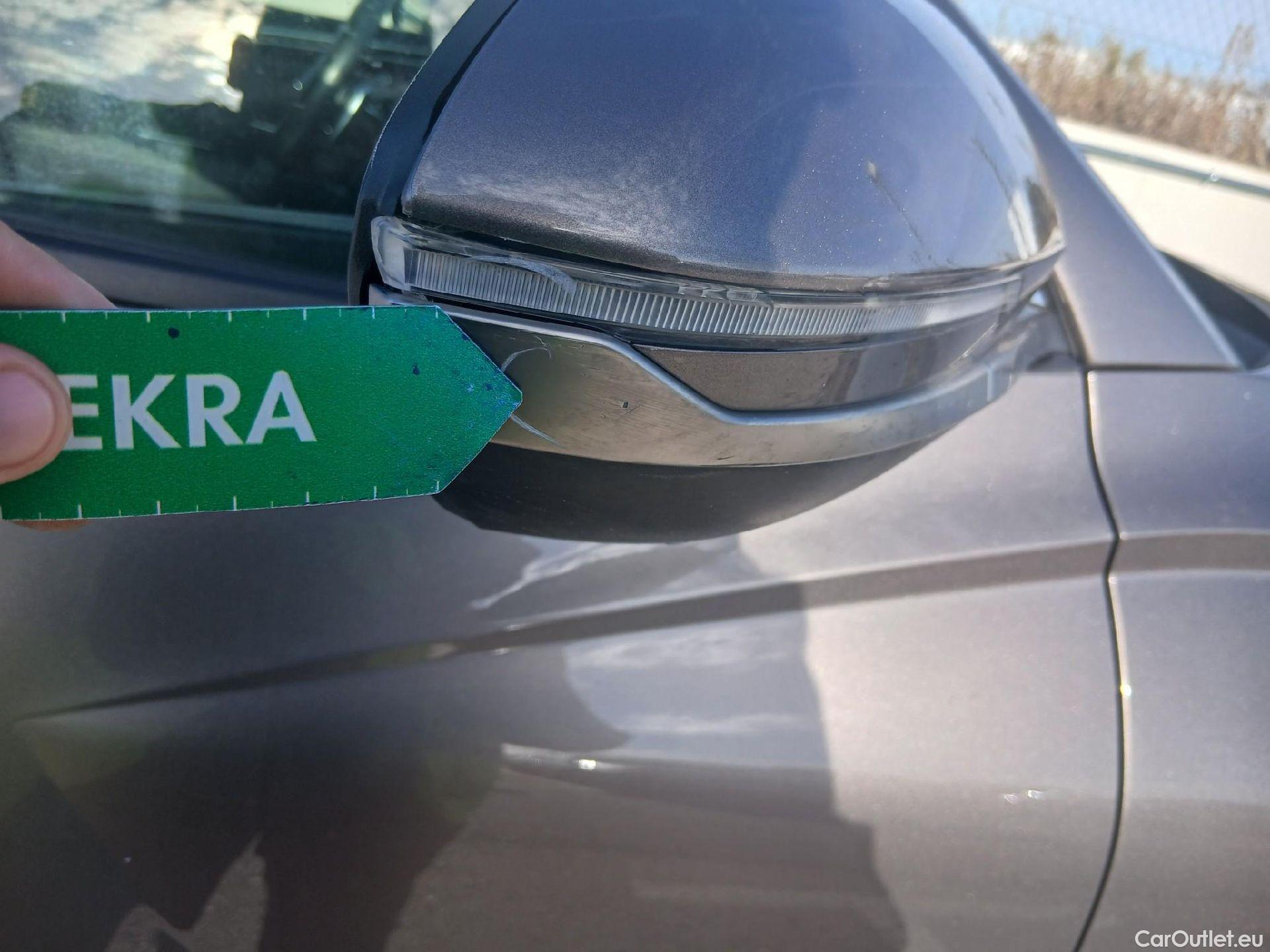  Hyundai  Tucson HYUNDAI  / 2020 / 5P / todoterreno 1.6 TGDI PHEV 195kW Tecno Sky Auto 4x4 #42