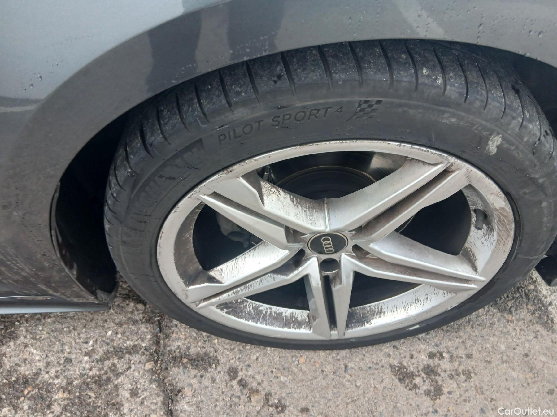  Audi  A5 Sportback AUDI A5 / 2019 / 5P / berlina con portón S Line 35 TFSI S tronic Sportback #13