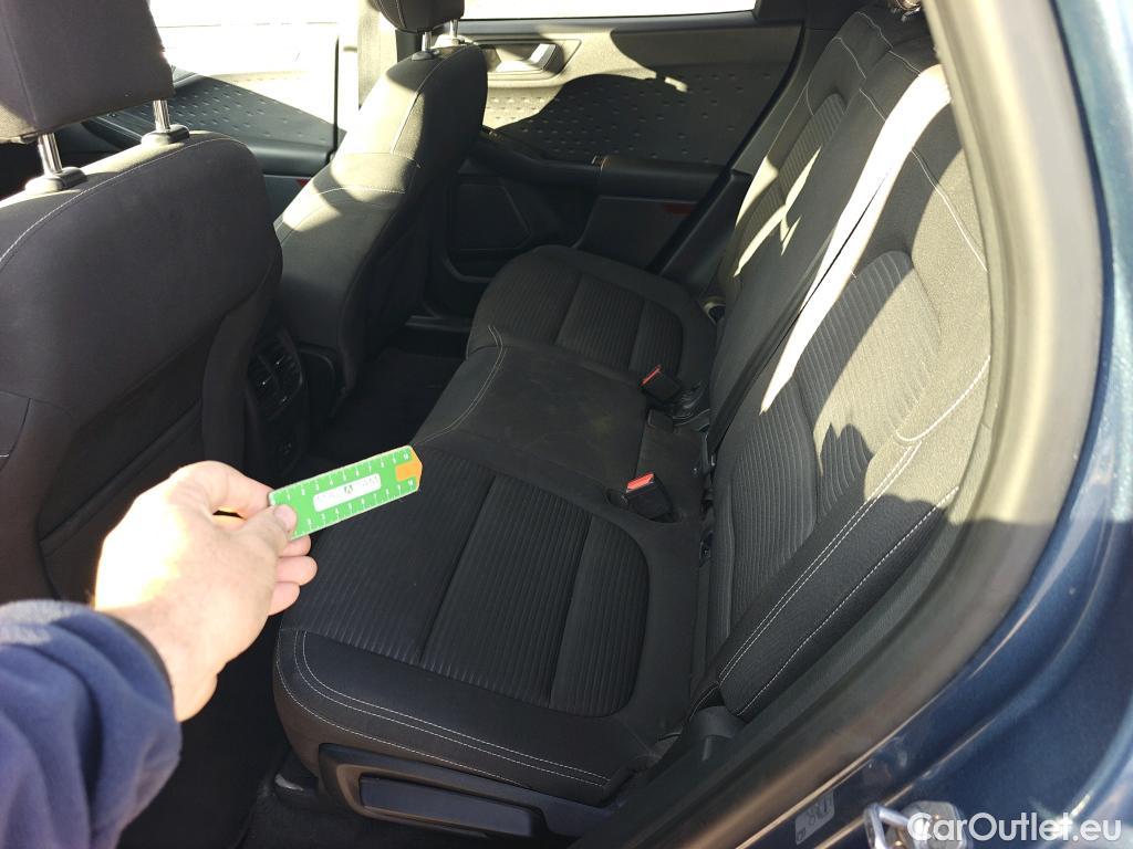  Ford  Kuga FORD  / 2019 / 5P / todoterreno Titanium 2.5 Duratec PHEV 165kW Auto #3