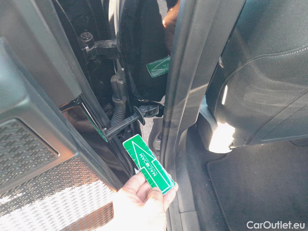  Bmw  X1 BMW  / 2022 / 5P / todoterreno sDrive18i #8