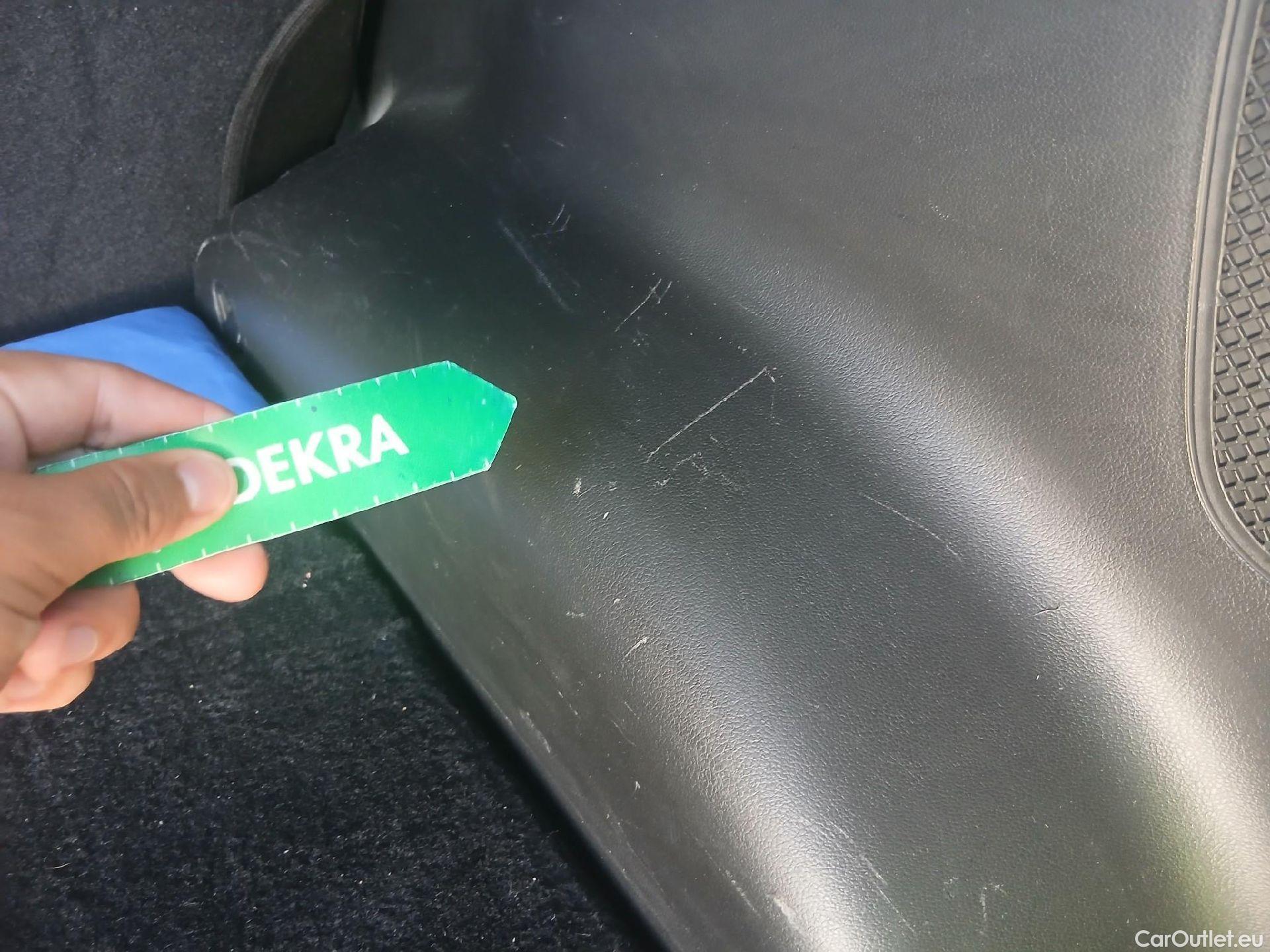  Hyundai  Tucson HYUNDAI  / 2020 / 5P / todoterreno 1.6 TGDI PHEV 195kW Tecno Sky Auto 4x4 #9