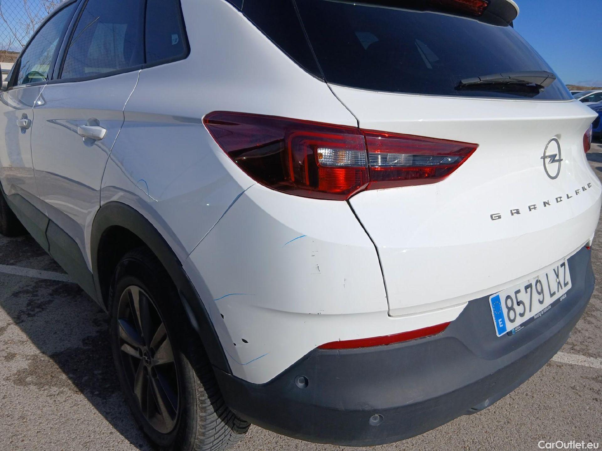  Opel   Grandland X OPEL Grandland / 2021 / 5P / todoterreno 1.5 CDTi Business Edition Auto #21