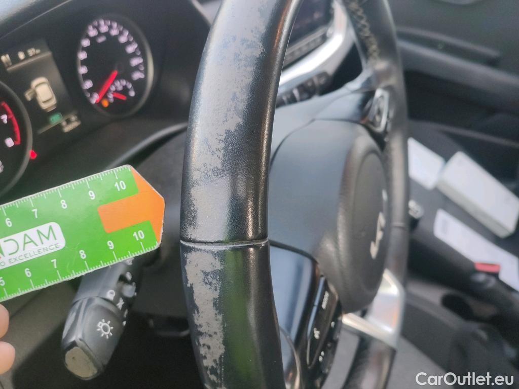  KIA  STONIC KIA  / 2017 / 5P / todoterreno 1.0 T-GDi 74kW (100CV) MHEV iMT Concept #24