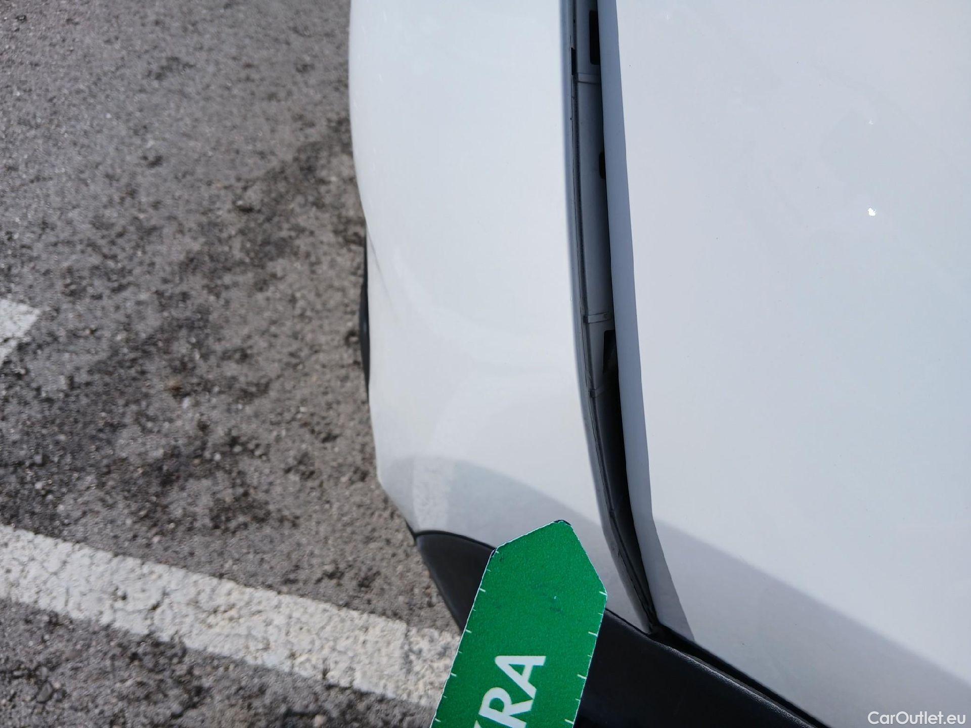  Opel   Grandland X OPEL Grandland / 2021 / 5P / todoterreno 1.5 CDTi Business Edition Auto #25