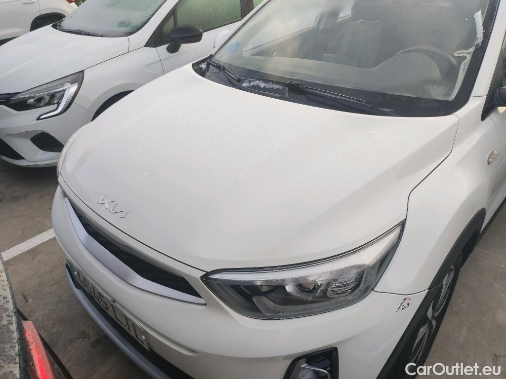  KIA  STONIC KIA  / 2017 / 5P / todoterreno 1.0 T-GDi 74kW (100CV) MHEV iMT Concept #11