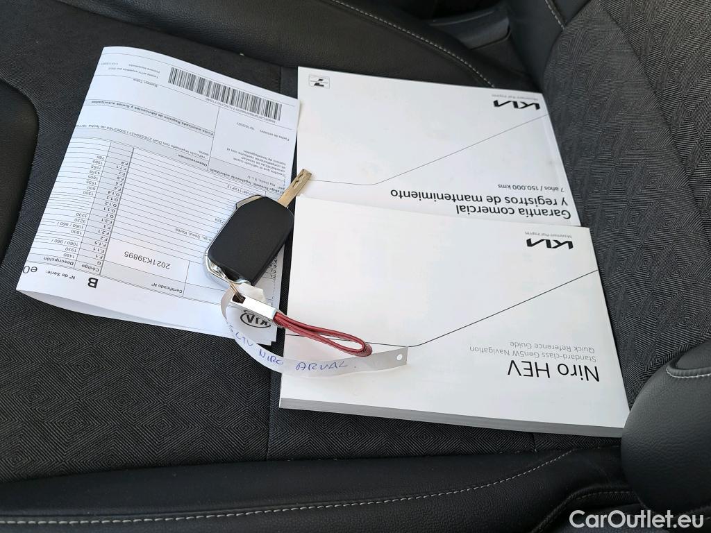  KIA  Niro KIA  / 2019 / 5P / crossover 1.6 GDi HEV 104kW (141CV) Drive #2