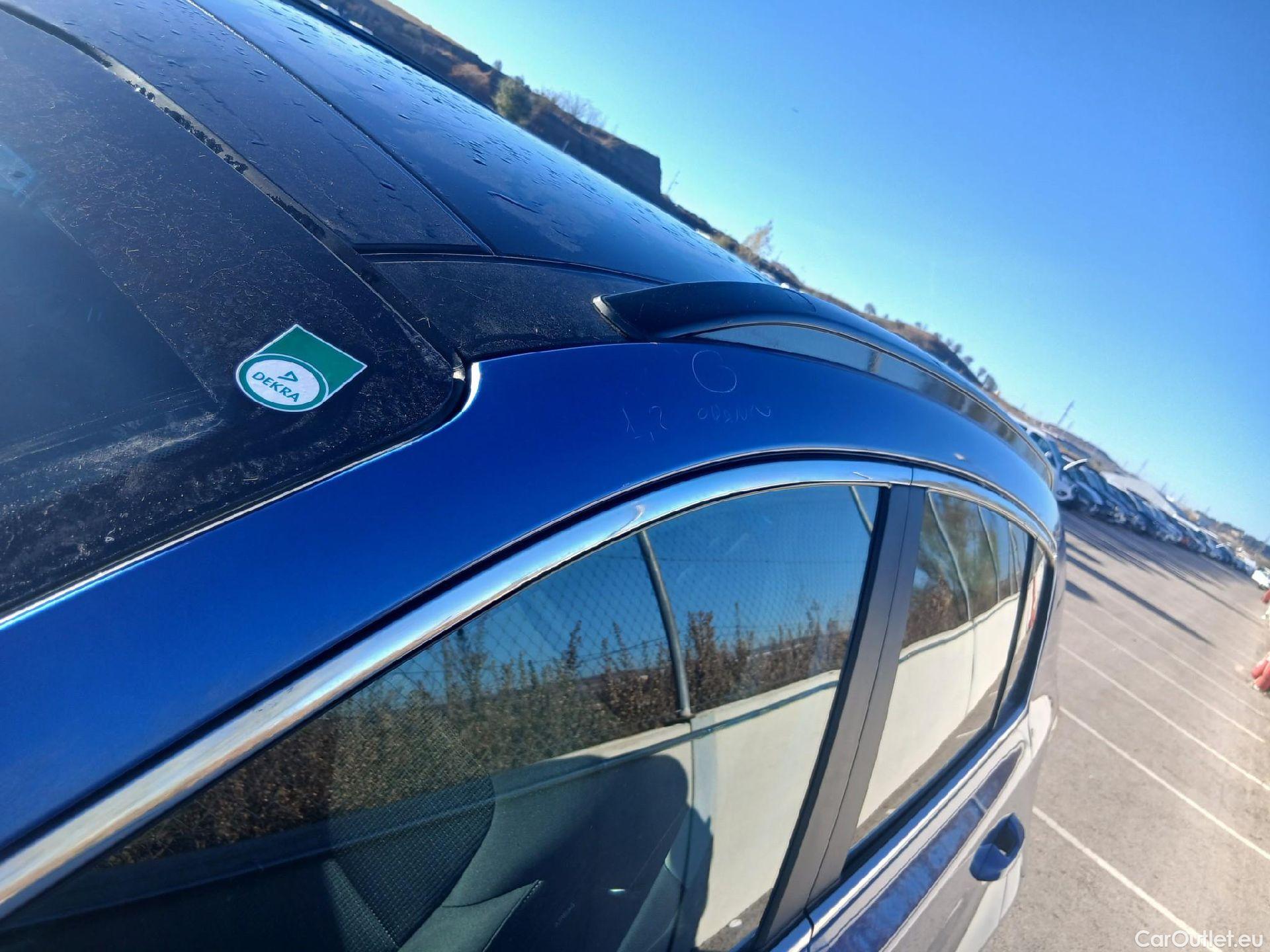  KIA  Sportage KIA  / 2018 / 5P / todoterreno 1.6 MHEV Black Edition 100kW (136CV) 4x2(SP) #11