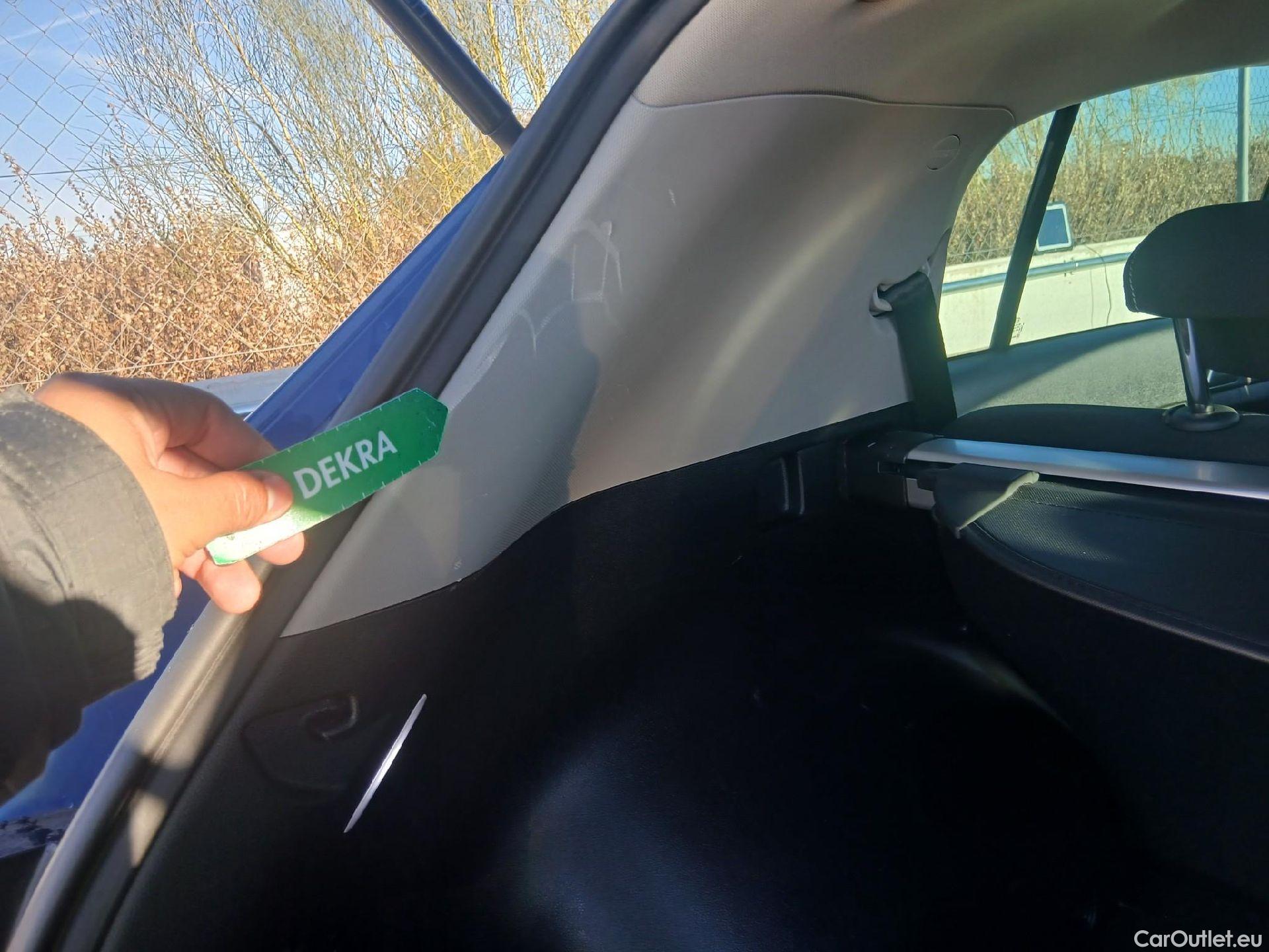  KIA  Sportage KIA  / 2018 / 5P / todoterreno 1.6 MHEV Black Edition 100kW (136CV) 4x2(SP) #4