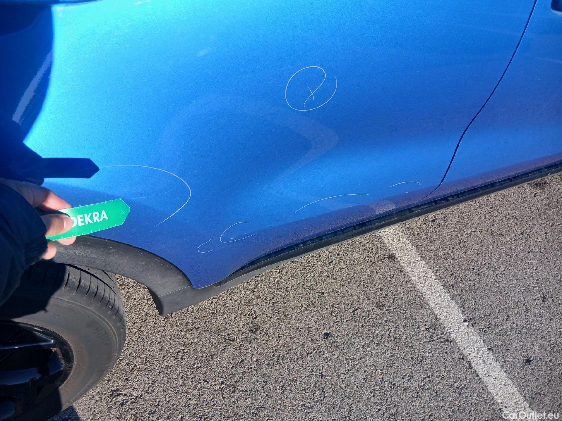  KIA  Sportage KIA  / 2018 / 5P / todoterreno 1.6 MHEV Black Edition 100kW (136CV) 4x2(SP) #22