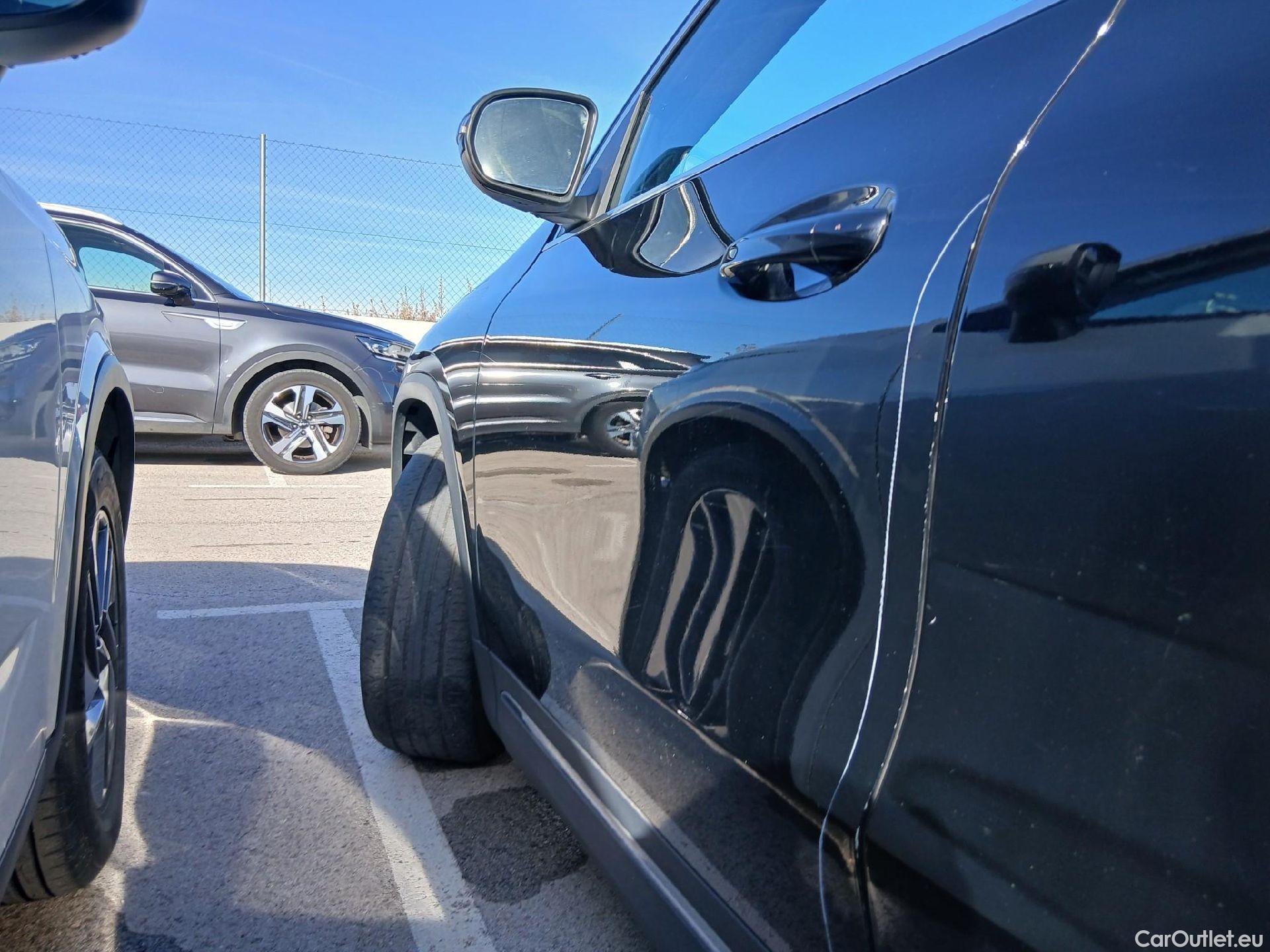  Mercedes  GLA MERCEDES-BENZ  / 2020 / 5P / todoterreno  250 e #18