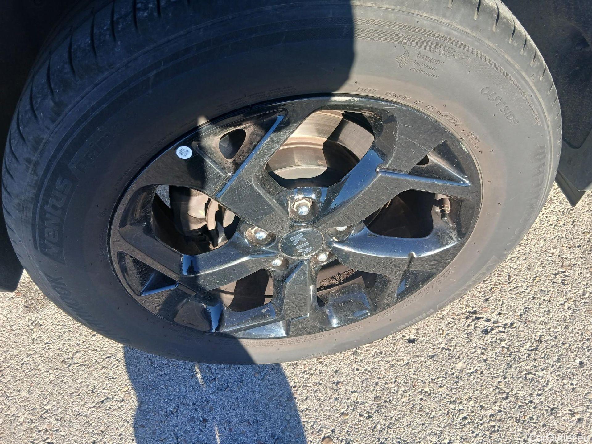  KIA  Sportage KIA  / 2018 / 5P / todoterreno 1.6 MHEV Black Edition 100kW (136CV) 4x2(SP) #19