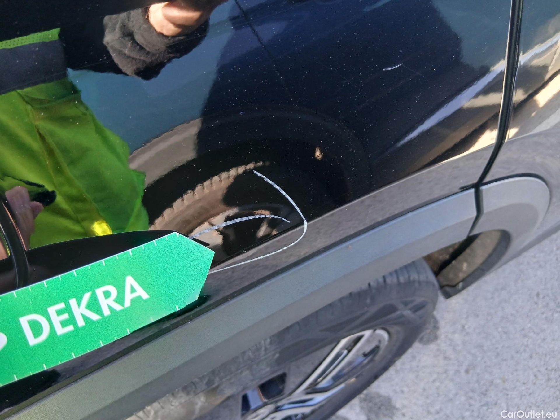  Mercedes  GLA MERCEDES-BENZ  / 2020 / 5P / todoterreno  250 e #32